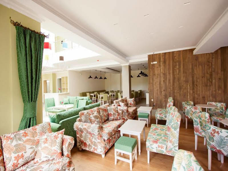 Irenes Resort Káto Loutrákion Dış mekan fotoğraf
