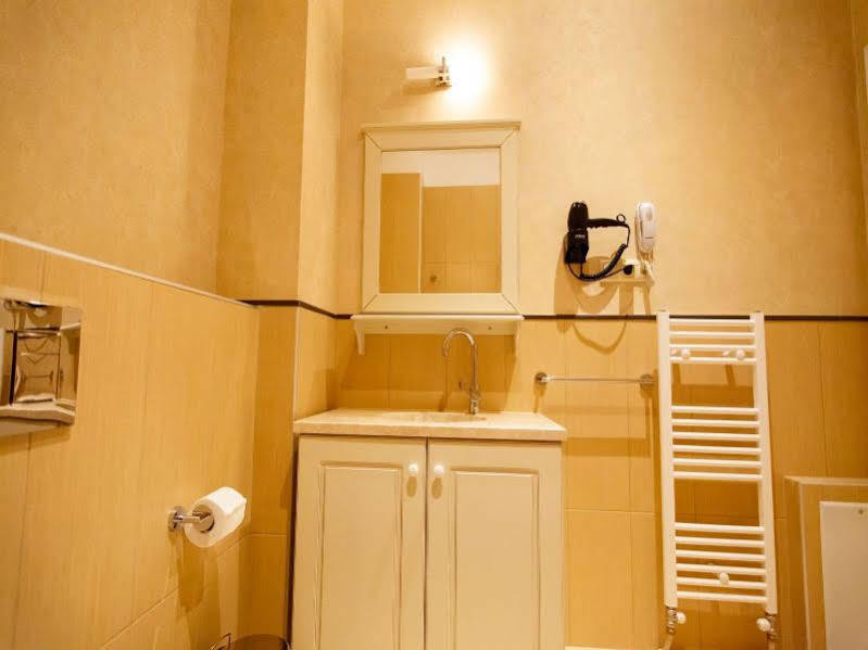 Irenes Resort Káto Loutrákion Dış mekan fotoğraf